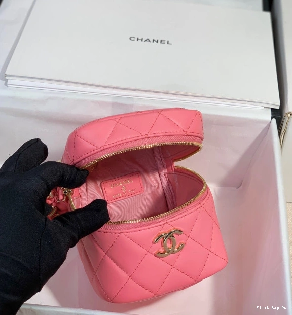Firstbag Ru WITH CHANELUTCH HANDLE CHANEL 0802